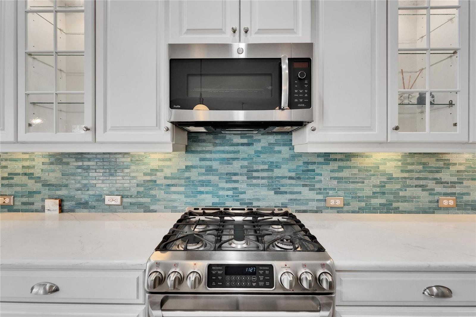 Image 14 of 80 For 721 Manns Harbor Drive