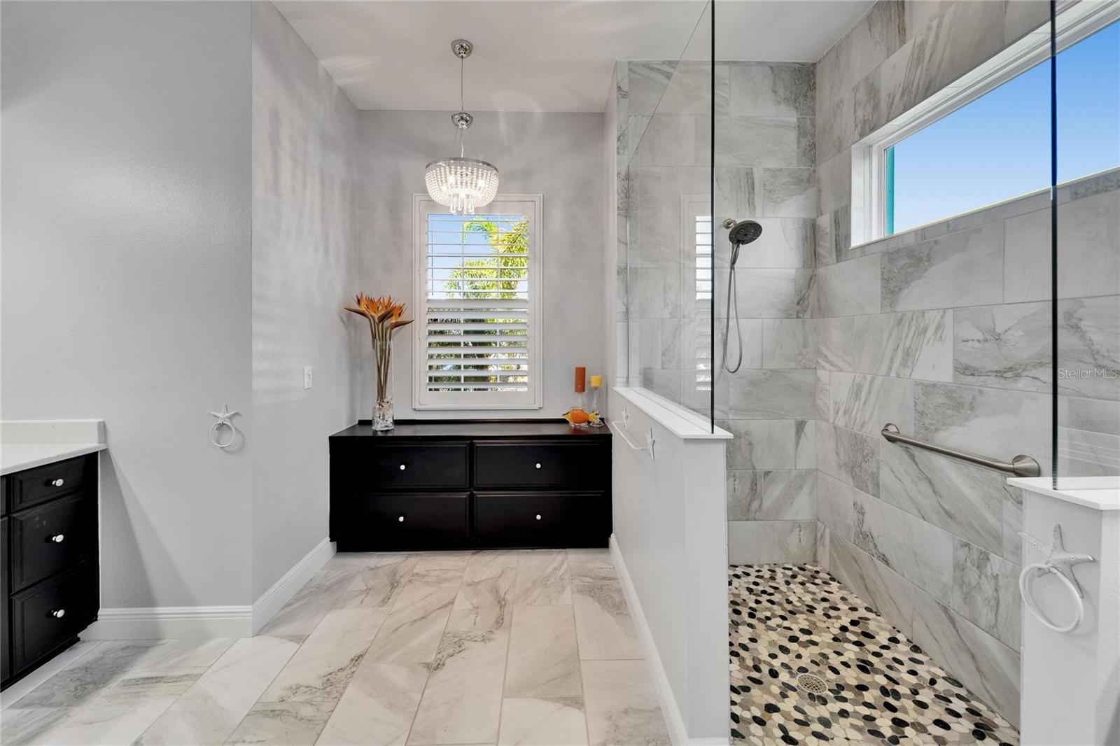 Image 25 of 80 For 721 Manns Harbor Drive