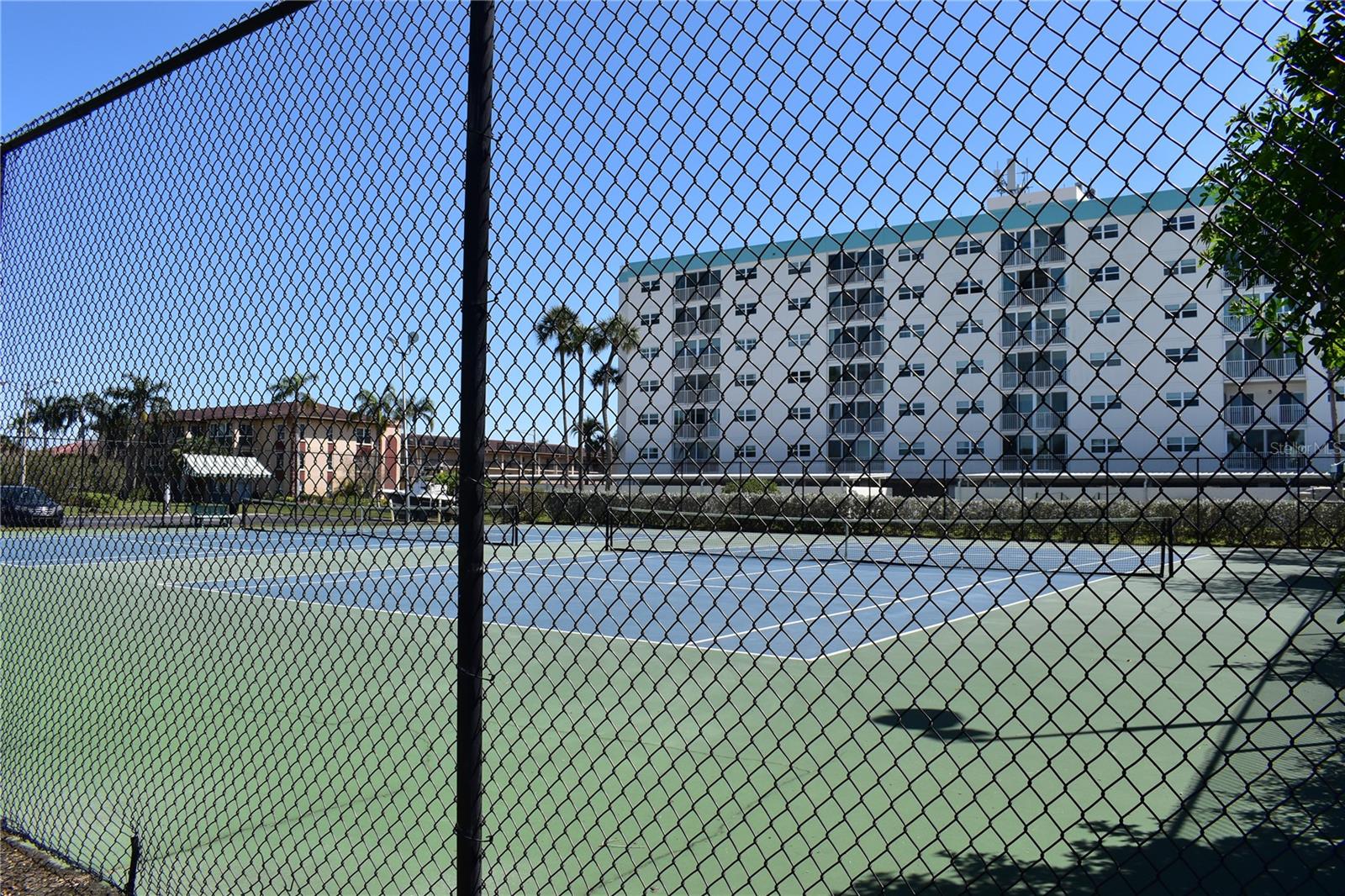 Image 23 of 33 For 10351 Regal Drive 3