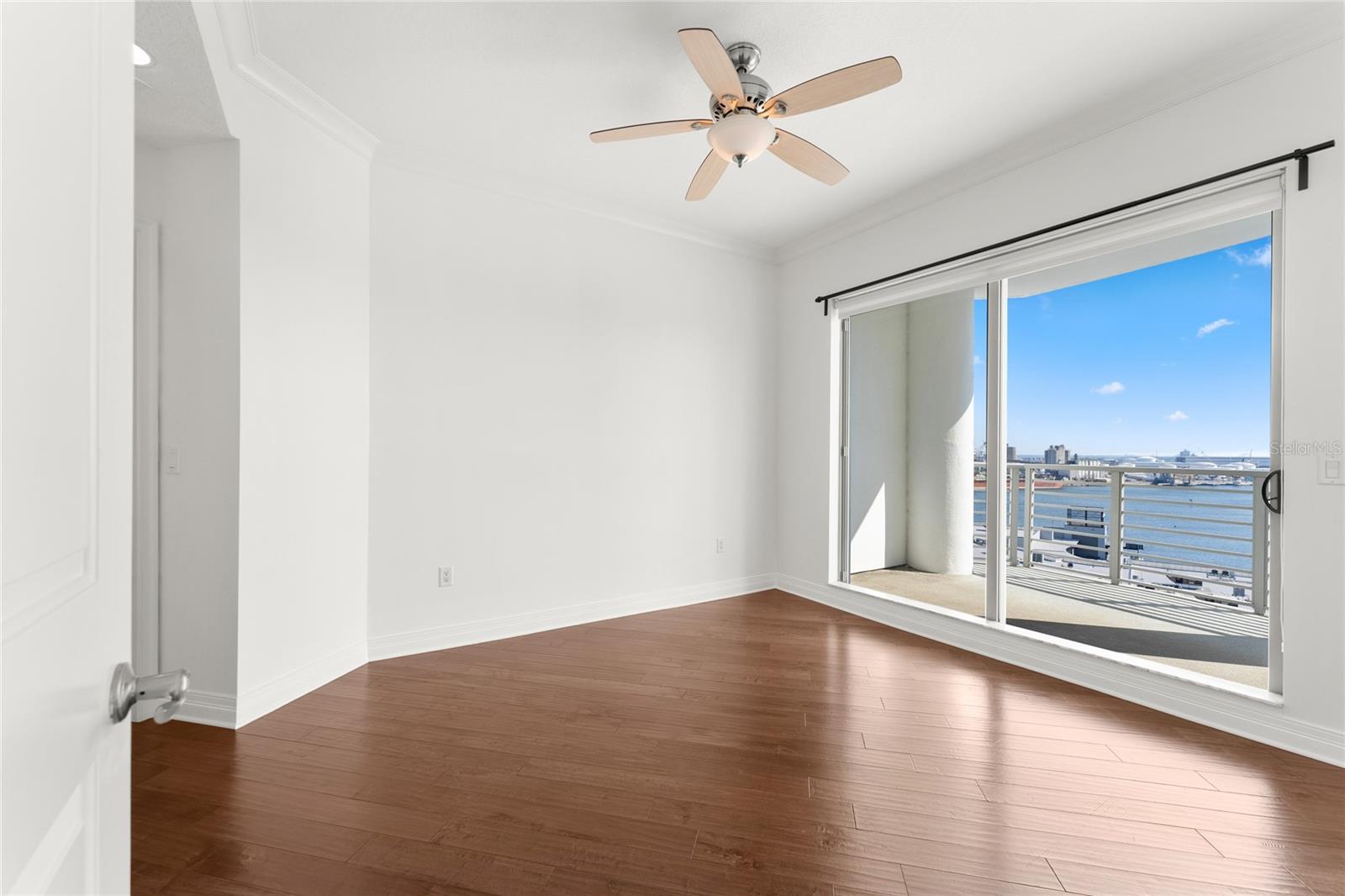 Image 20 of 39 For 1209 Cumberland Avenue 1201