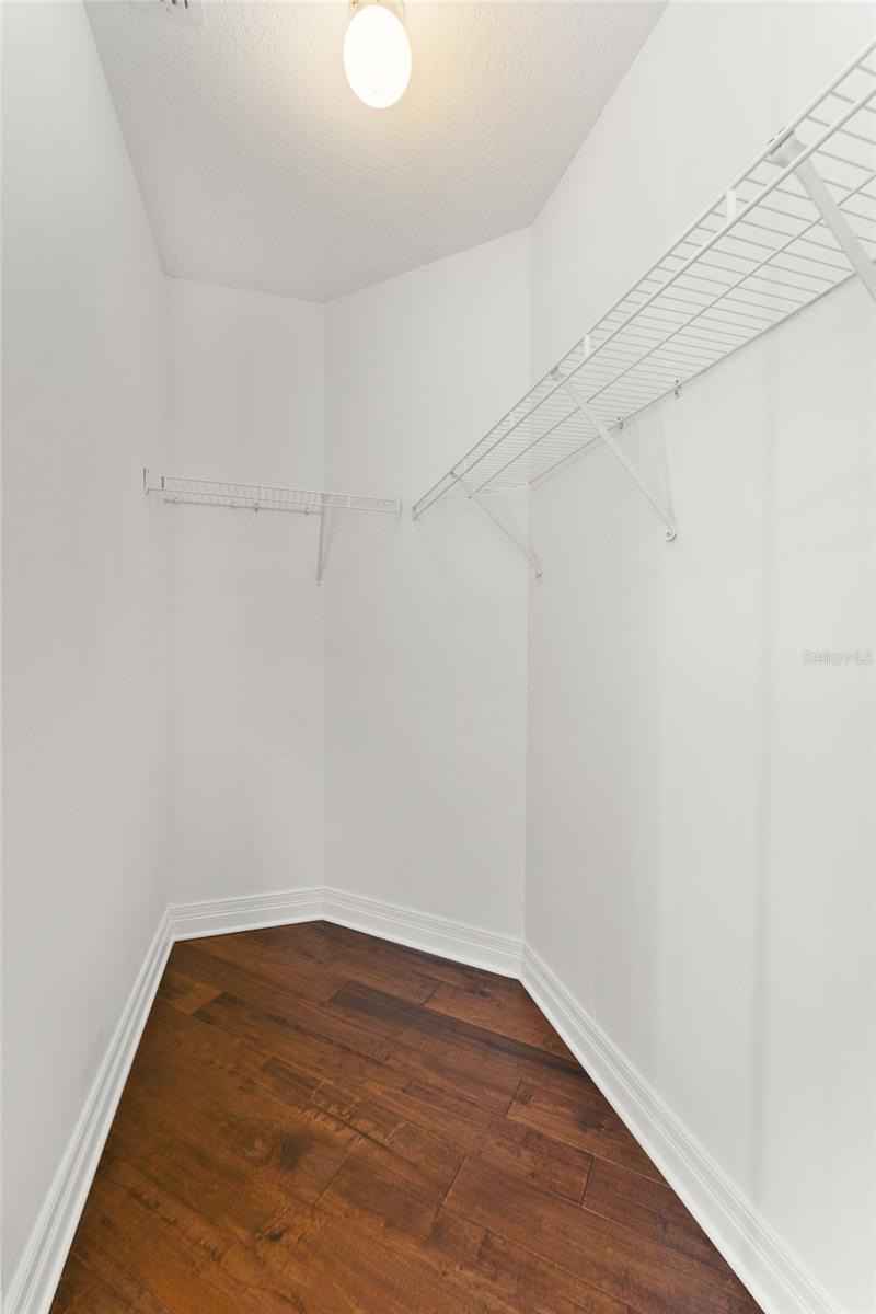 Image 23 of 39 For 1209 Cumberland Avenue 1201