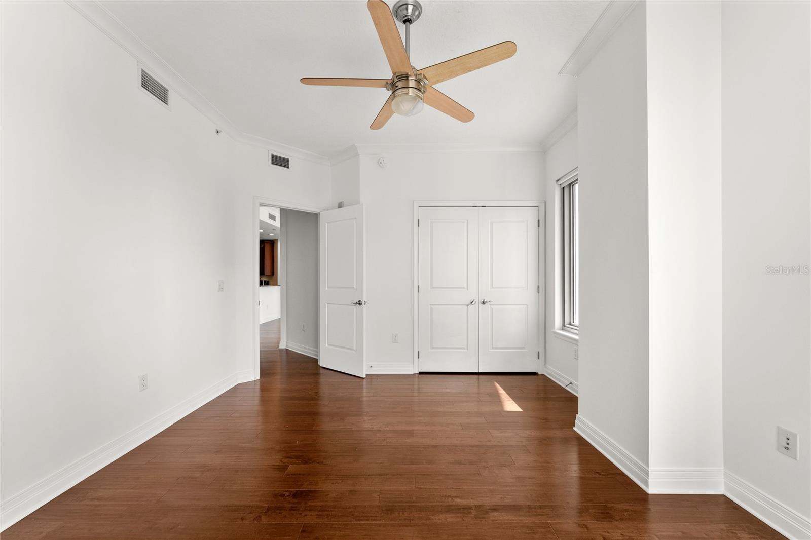 Image 27 of 39 For 1209 Cumberland Avenue 1201