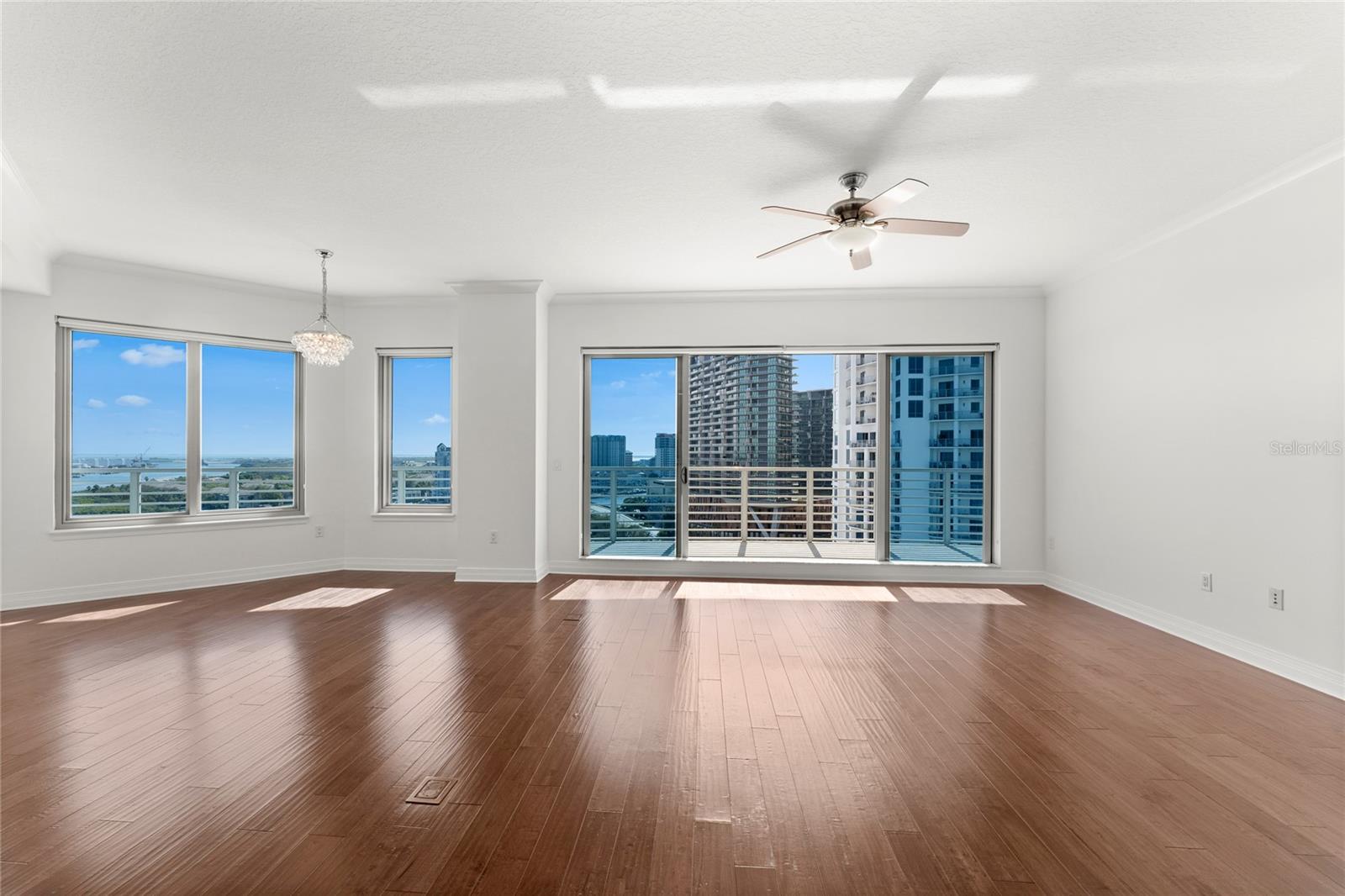 Image 4 of 39 For 1209 Cumberland Avenue 1201