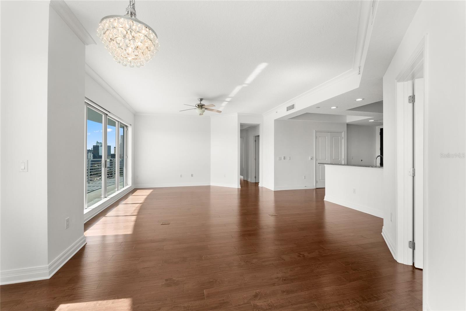 Image 6 of 39 For 1209 Cumberland Avenue 1201