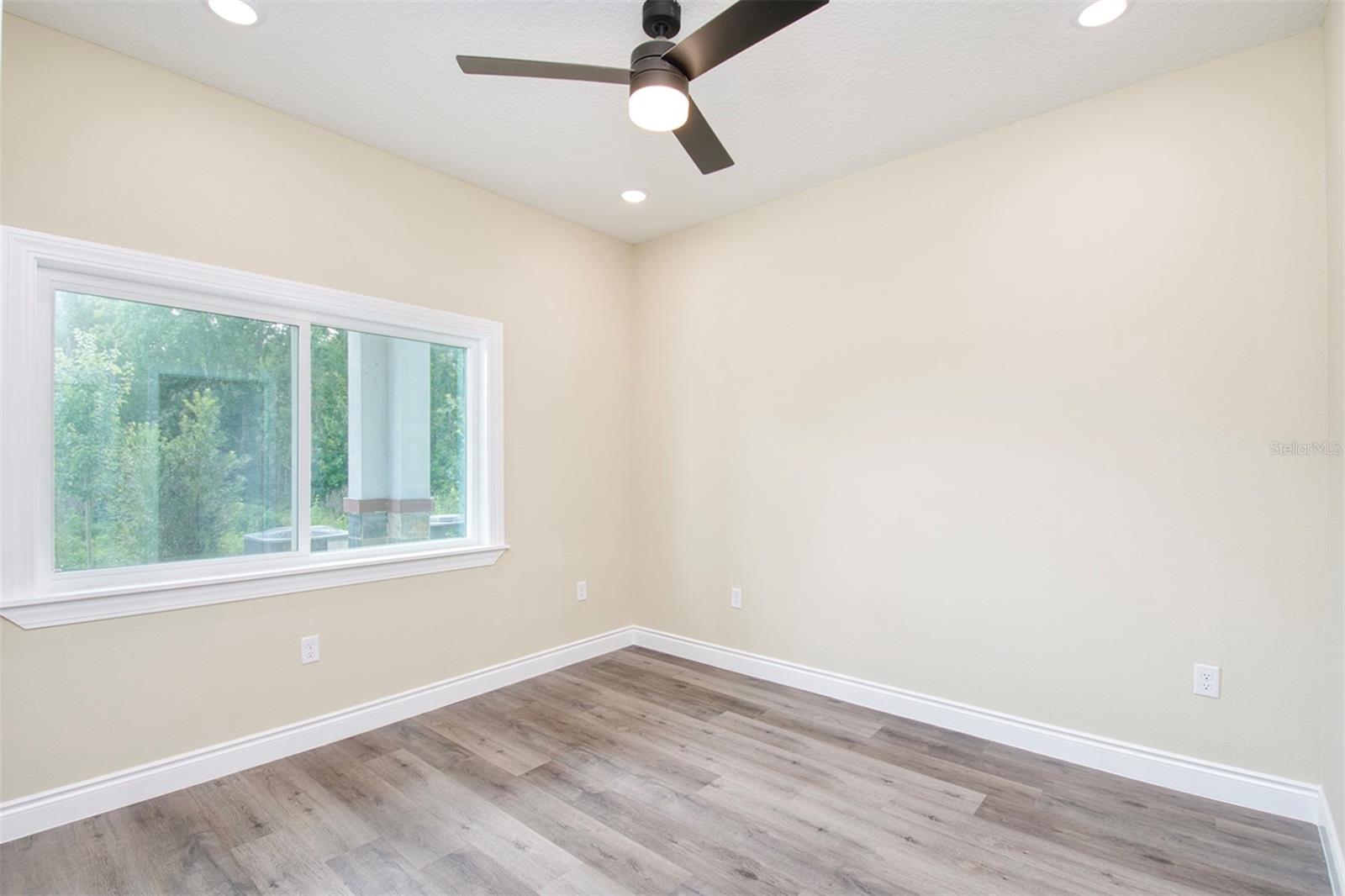 Image 17 of 57 For 1815 Brentwood Court