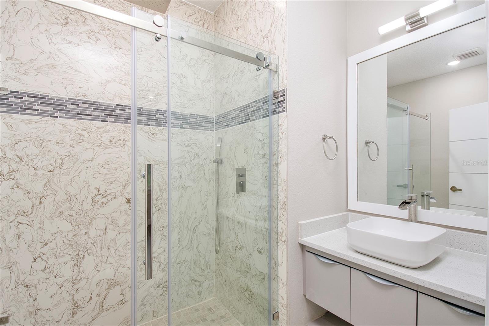 Image 18 of 57 For 1815 Brentwood Court