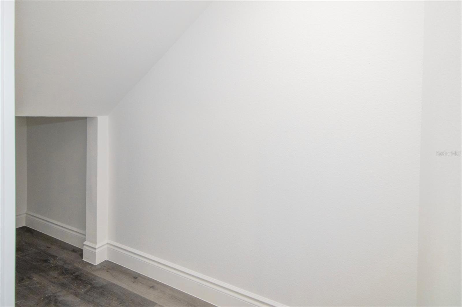 Image 20 of 57 For 1815 Brentwood Court