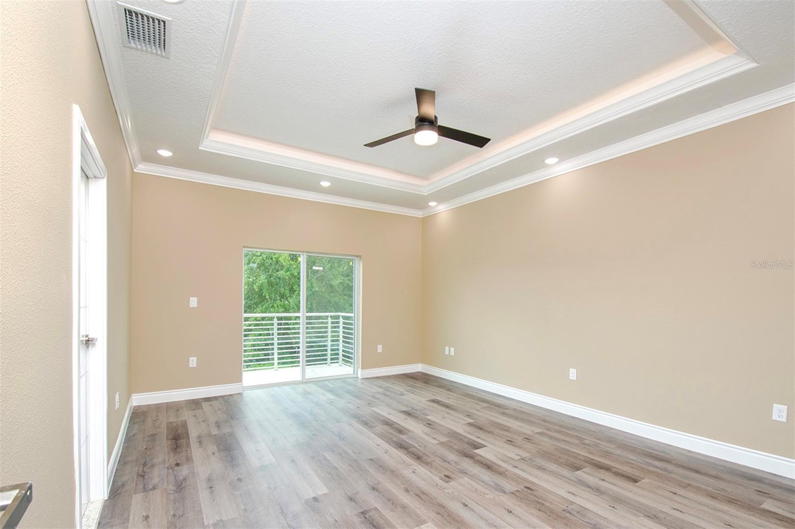 Image 23 of 57 For 1815 Brentwood Court