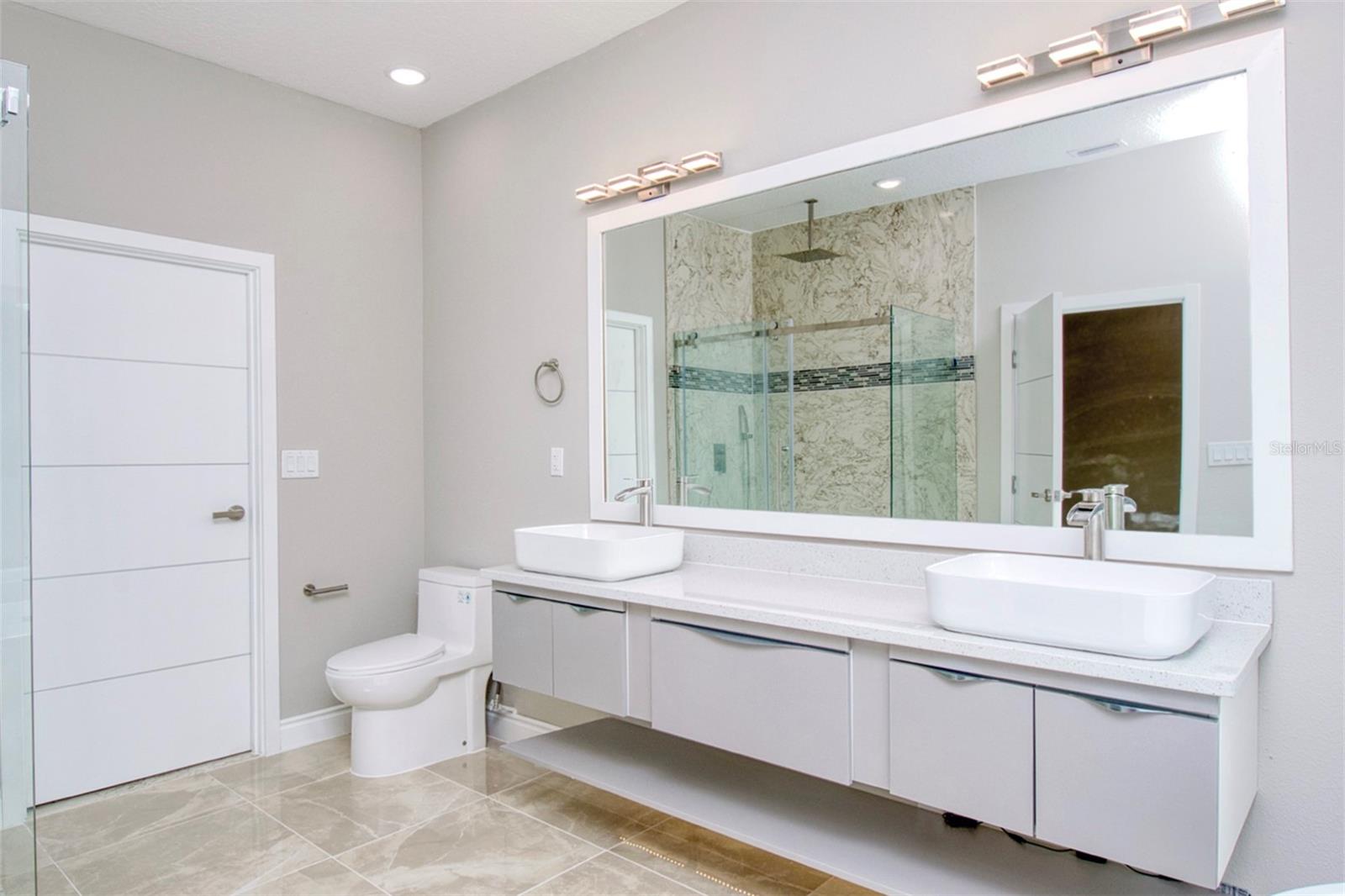 Image 28 of 57 For 1815 Brentwood Court