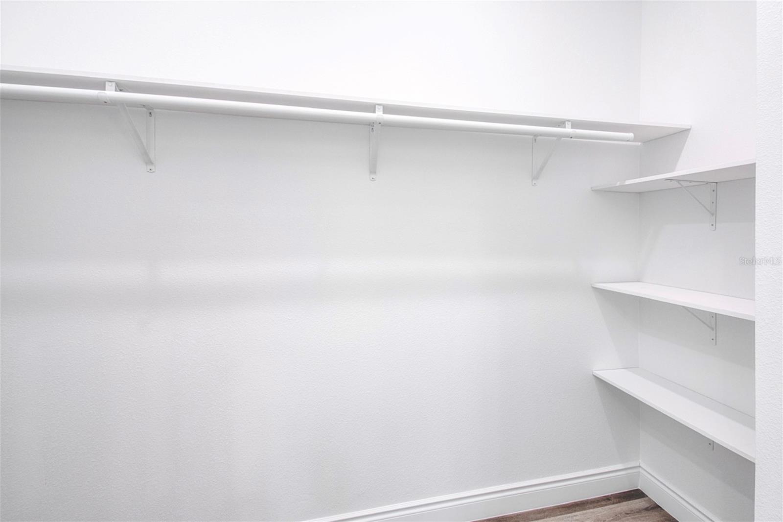 Image 31 of 57 For 1815 Brentwood Court