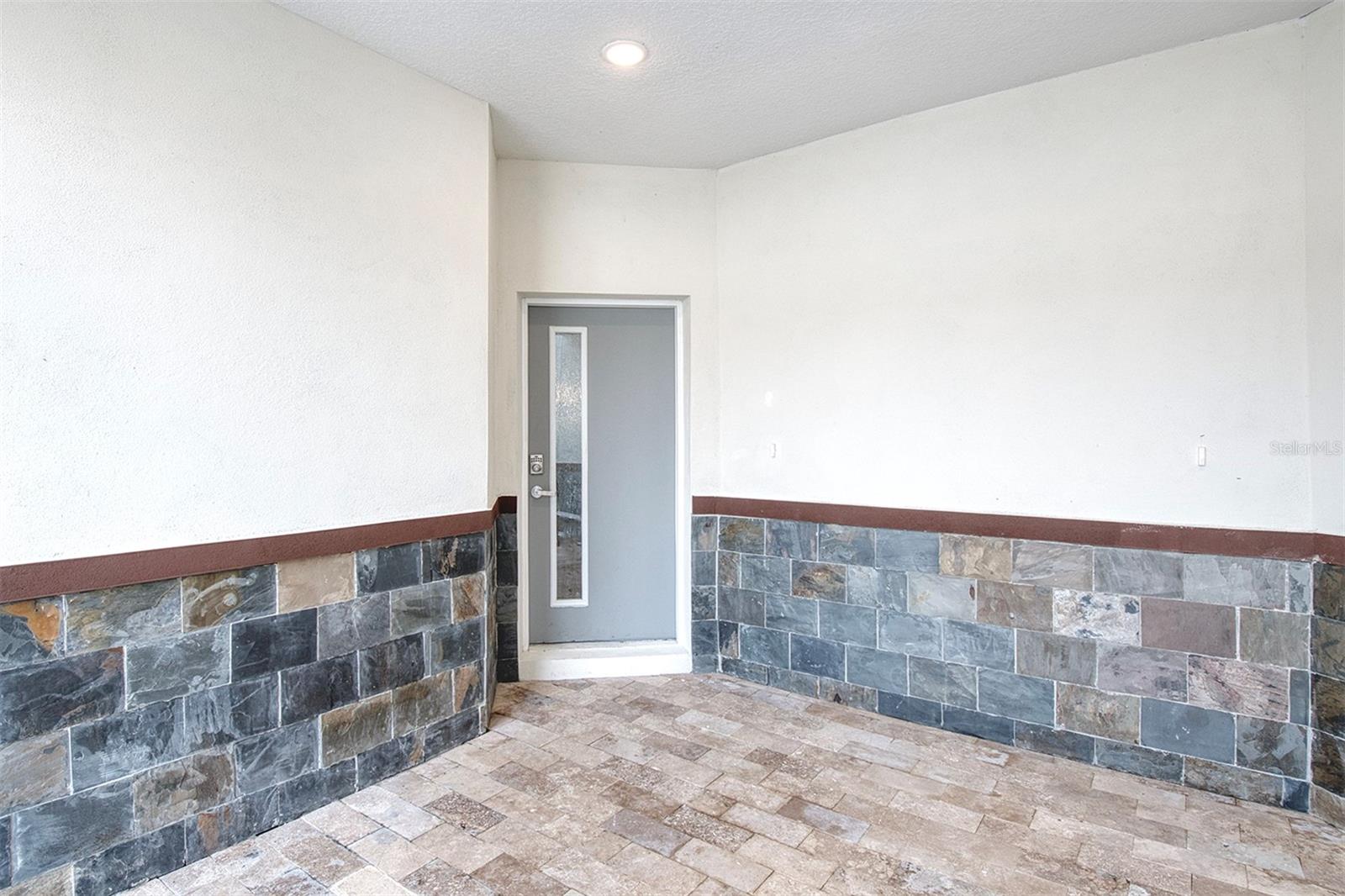 Image 7 of 57 For 1815 Brentwood Court