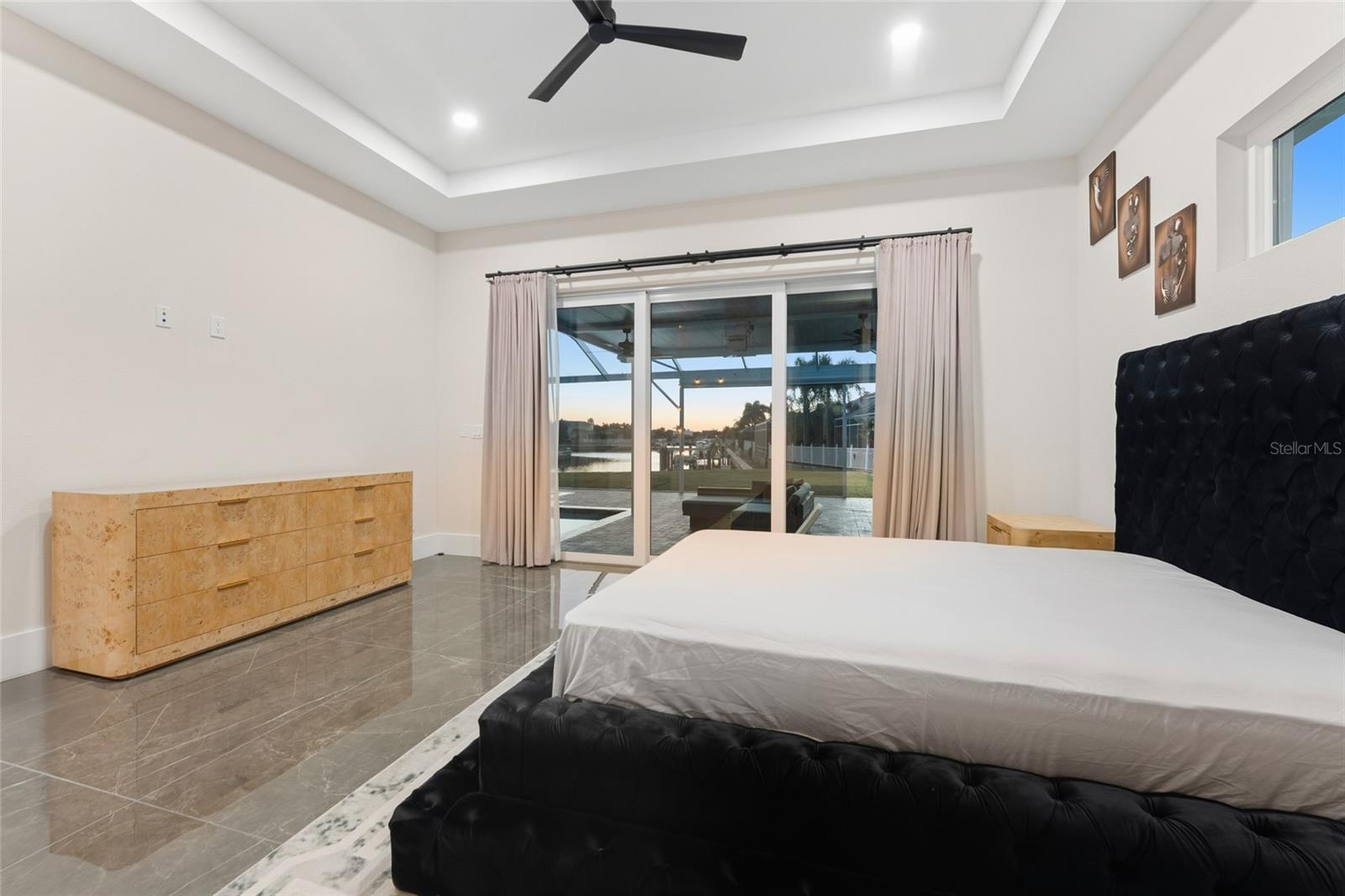 Image 21 of 64 For 5603 Tybee Island Drive