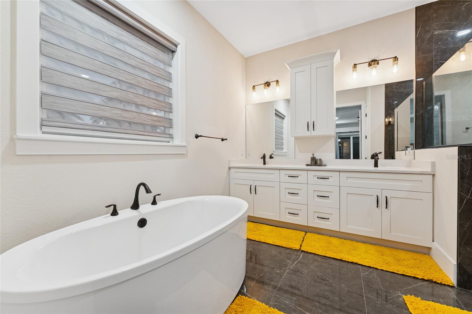 Image 23 of 64 For 5603 Tybee Island Drive