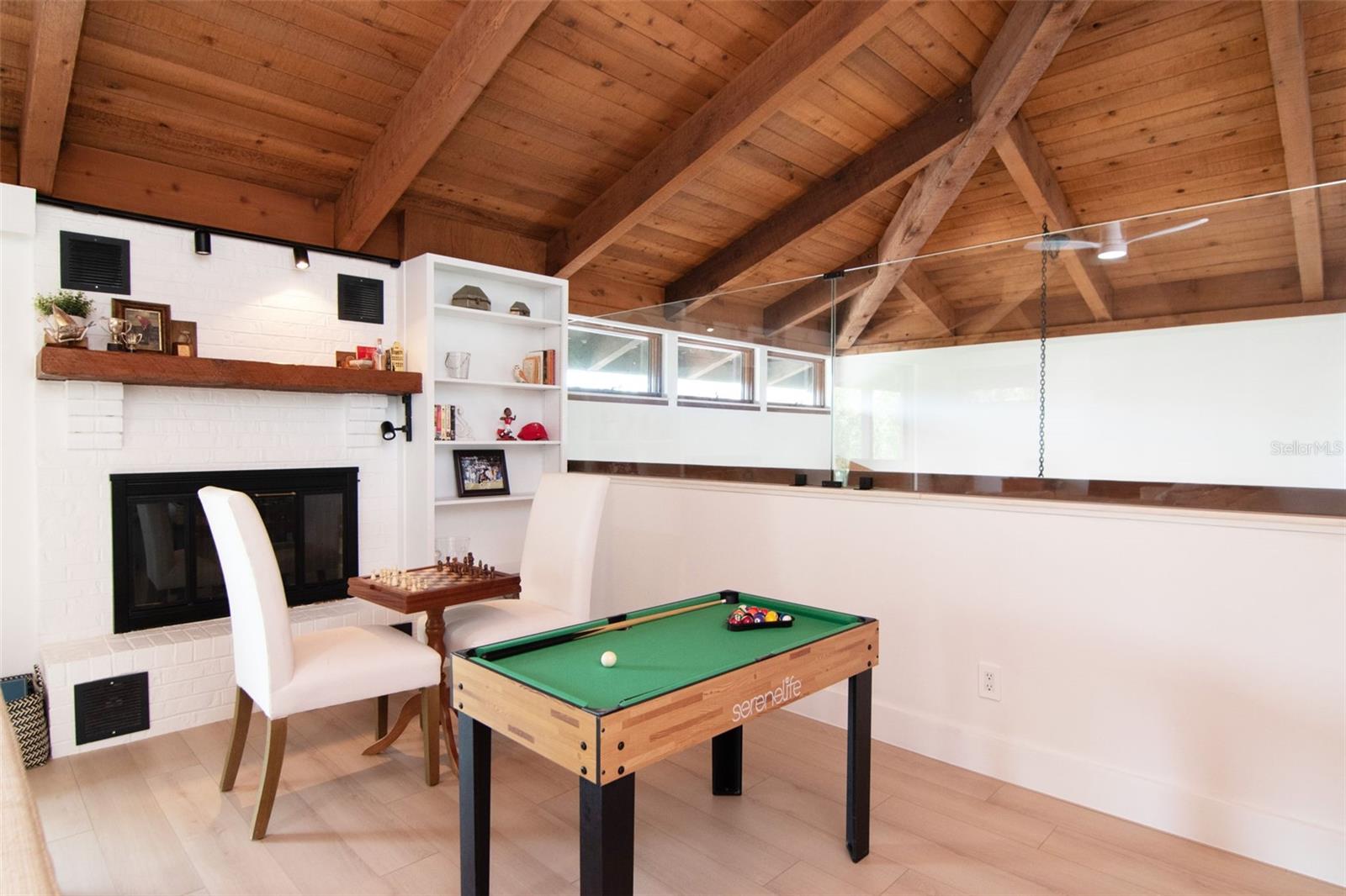 Image 44 of 100 For 1296 Weybridge Lane