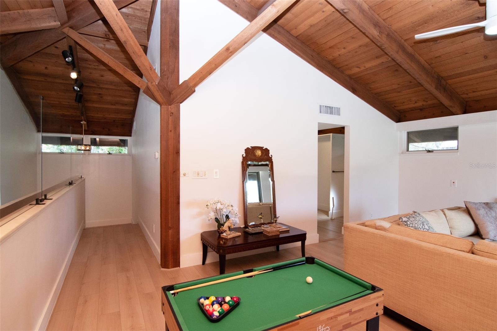 Image 45 of 100 For 1296 Weybridge Lane