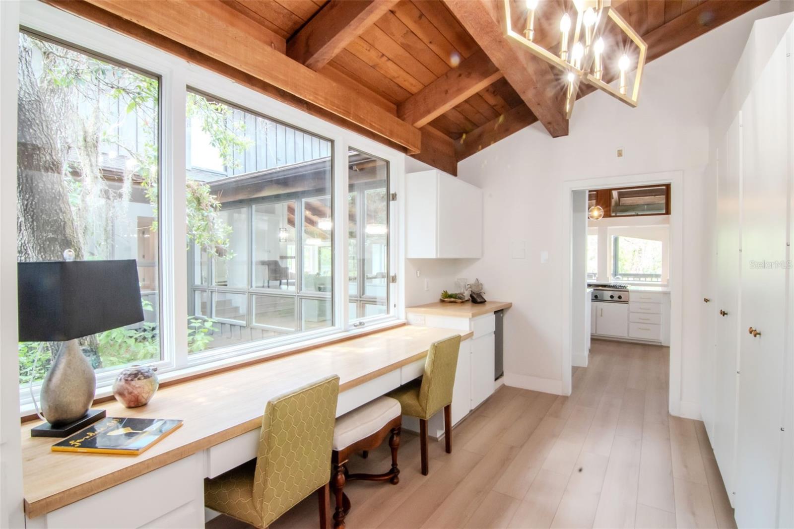 Image 65 of 100 For 1296 Weybridge Lane