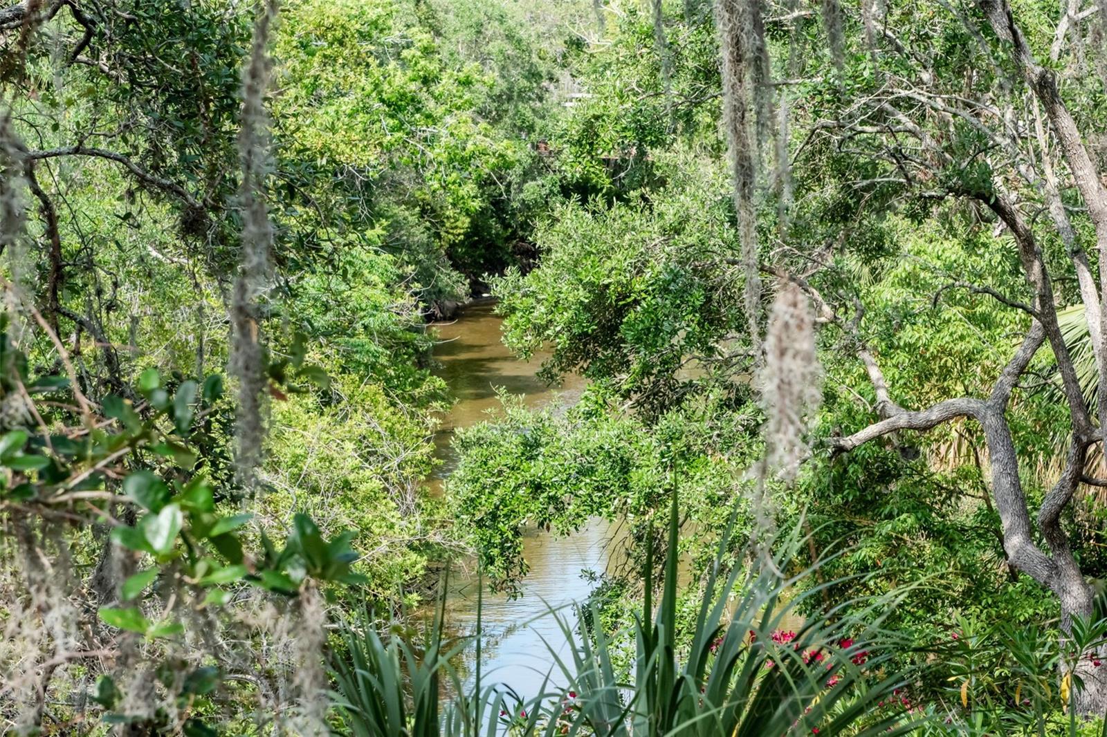 Image 71 of 100 For 1296 Weybridge Lane