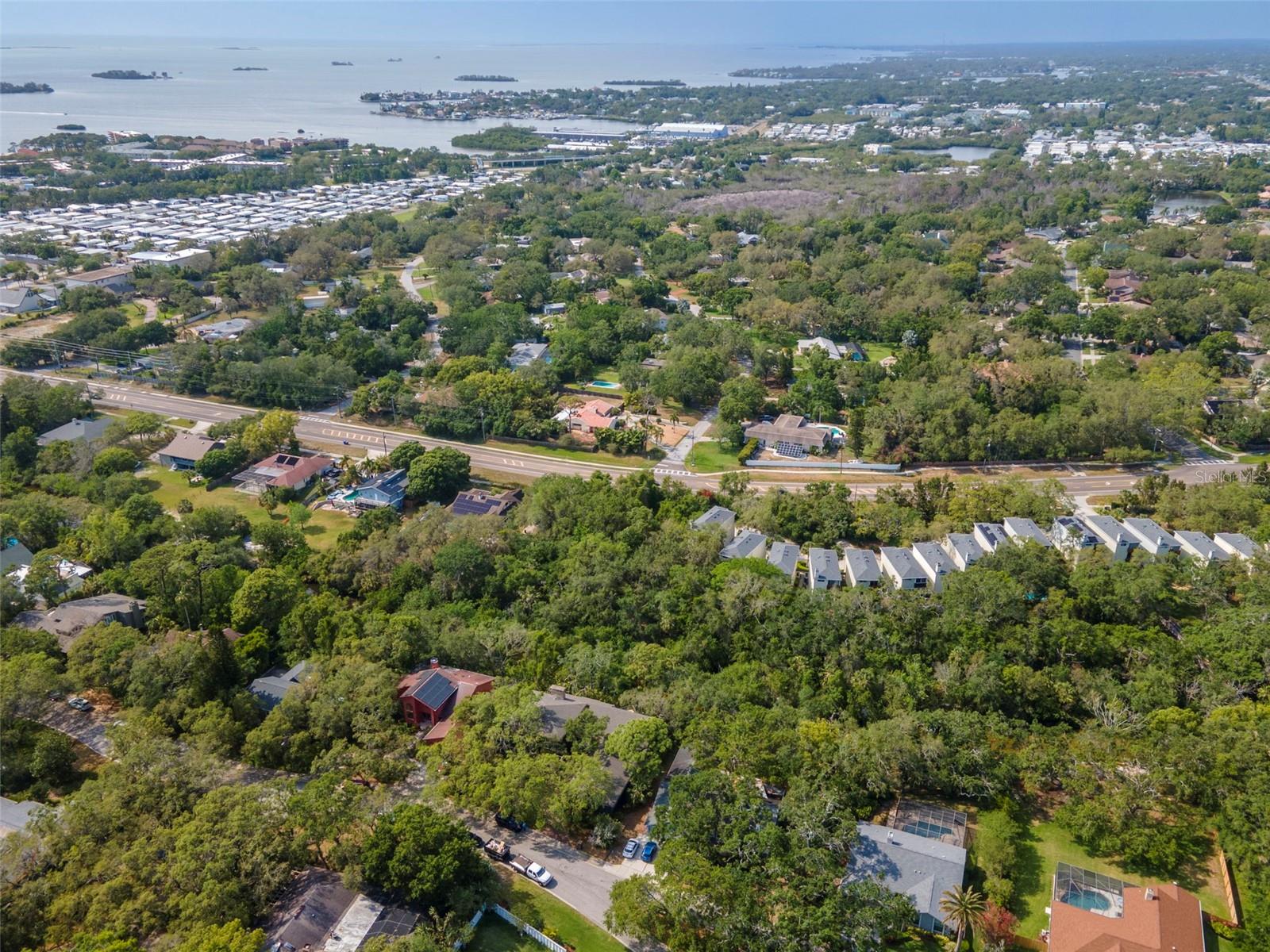 Image 82 of 100 For 1296 Weybridge Lane