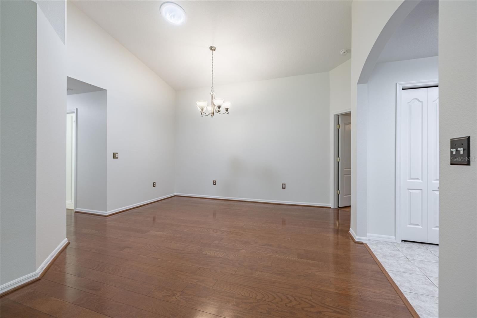 Image 11 of 48 For 11116 Jenkins Court