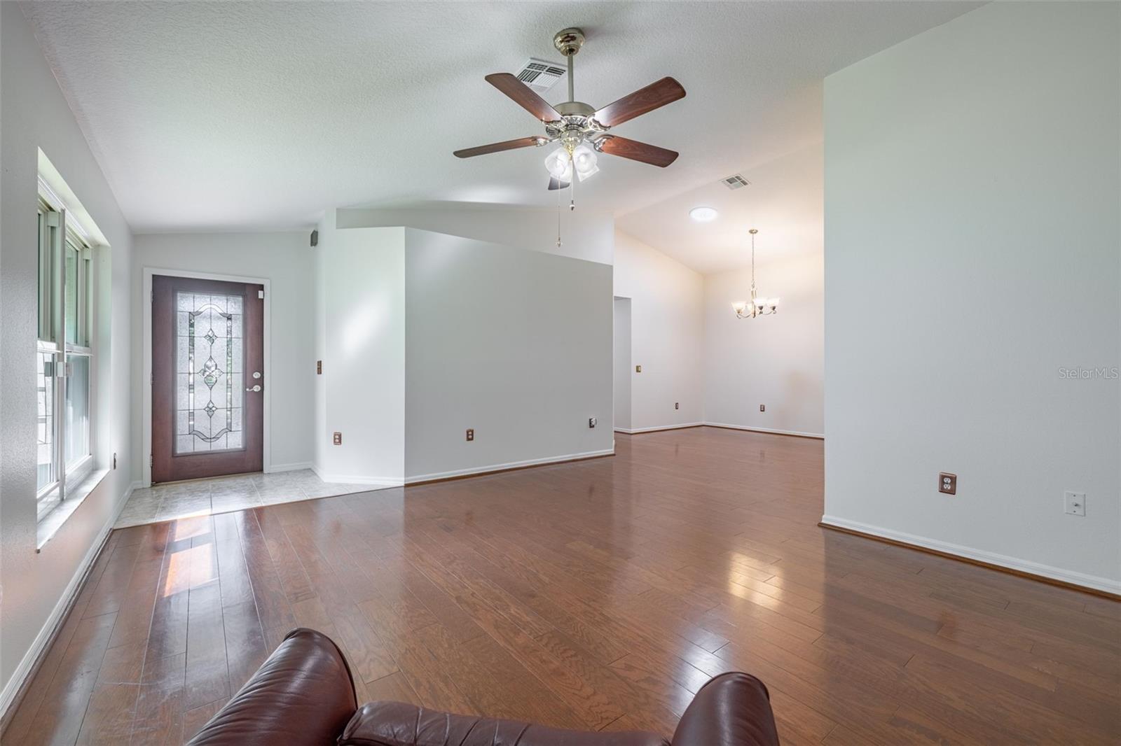 Image 6 of 48 For 11116 Jenkins Court