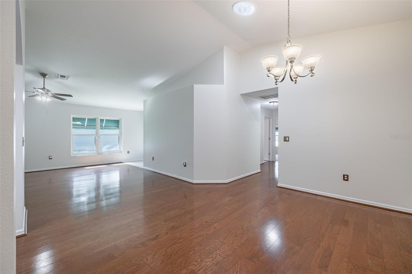 Image 9 of 48 For 11116 Jenkins Court