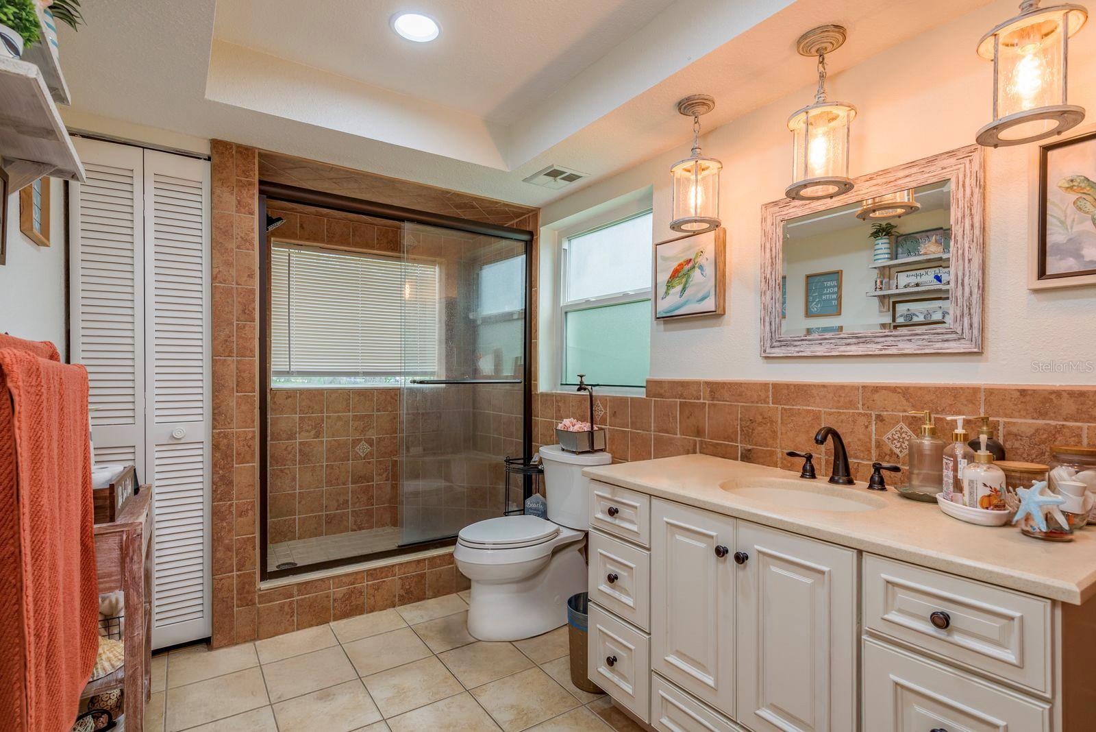 Image 13 of 34 For 1627 Belltower