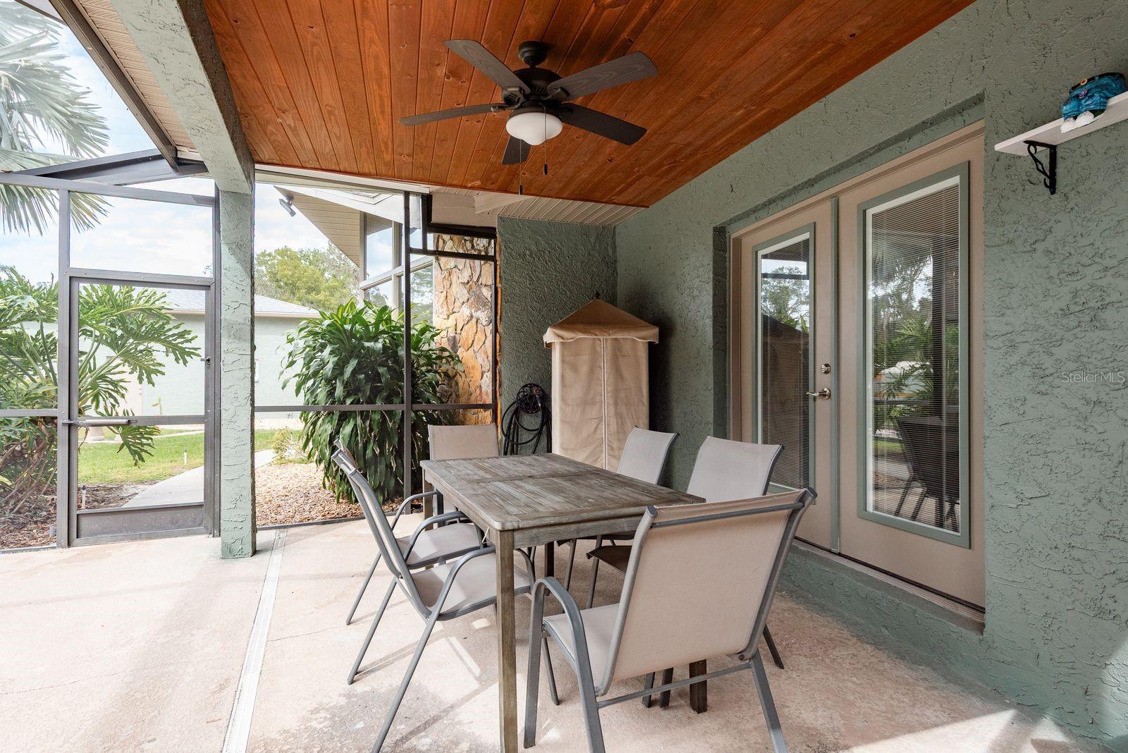 Image 22 of 34 For 1627 Belltower