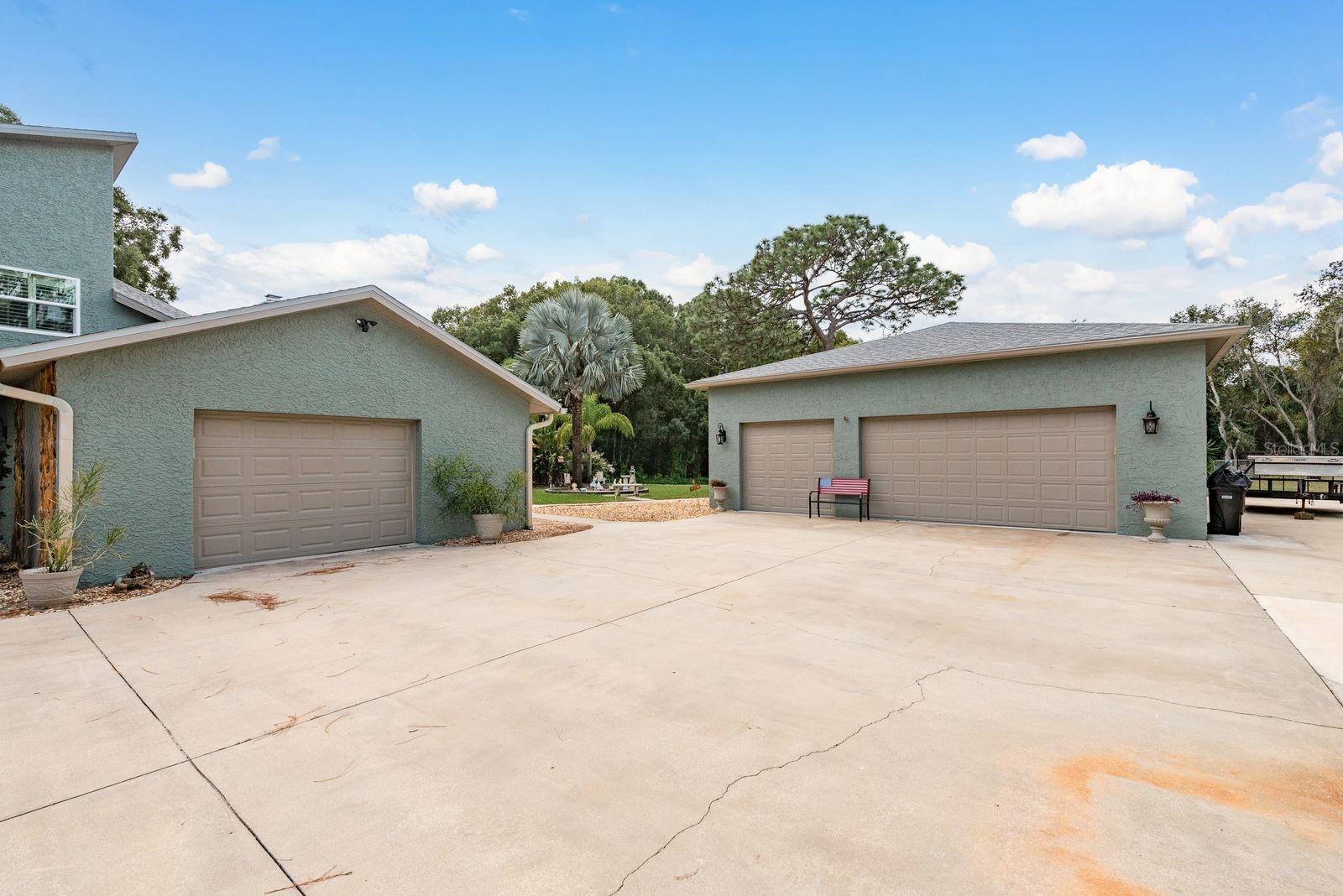 Image 28 of 34 For 1627 Belltower