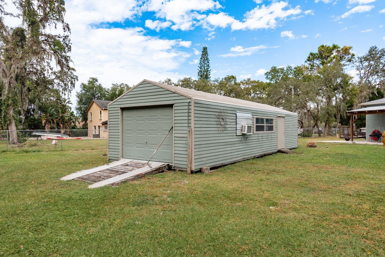 Image 31 of 34 For 1627 Belltower
