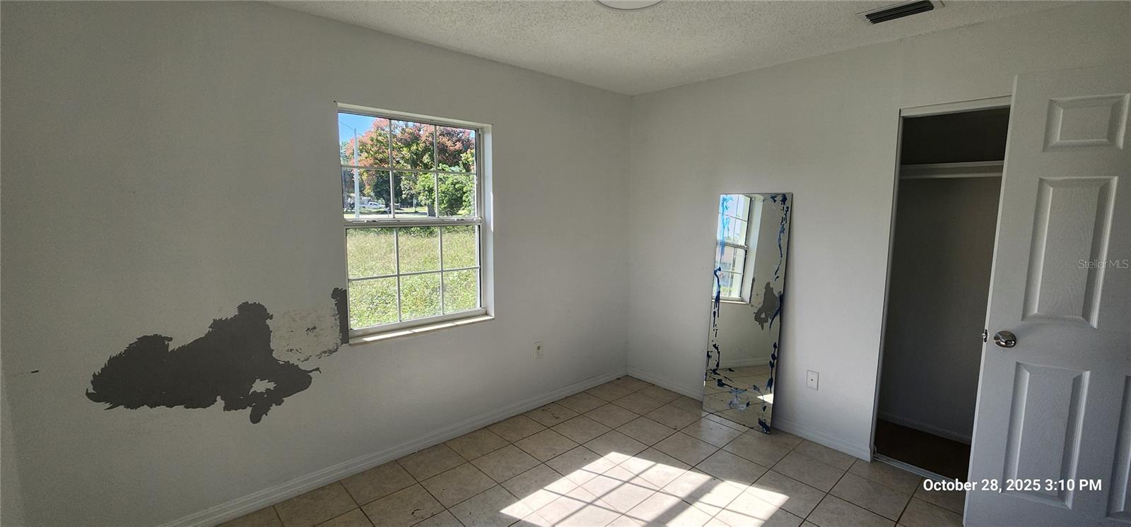 Image 17 of 30 For 320 Plumosa Avenue