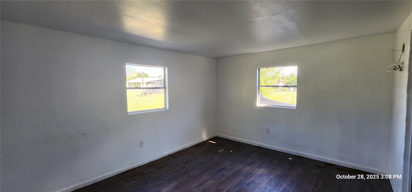 Image 8 of 30 For 320 Plumosa Avenue