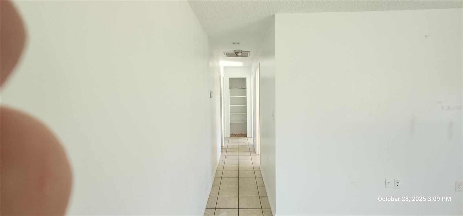 Image 9 of 30 For 320 Plumosa Avenue