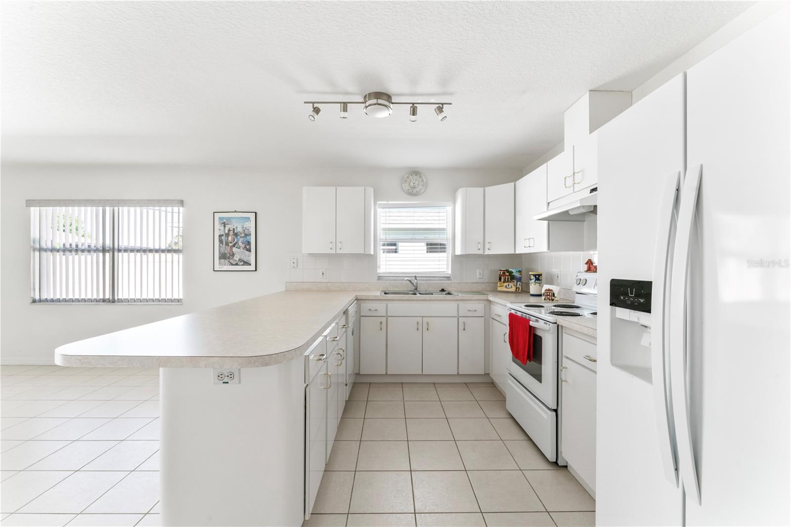 Image 9 of 28 For 3017 Dewey Street