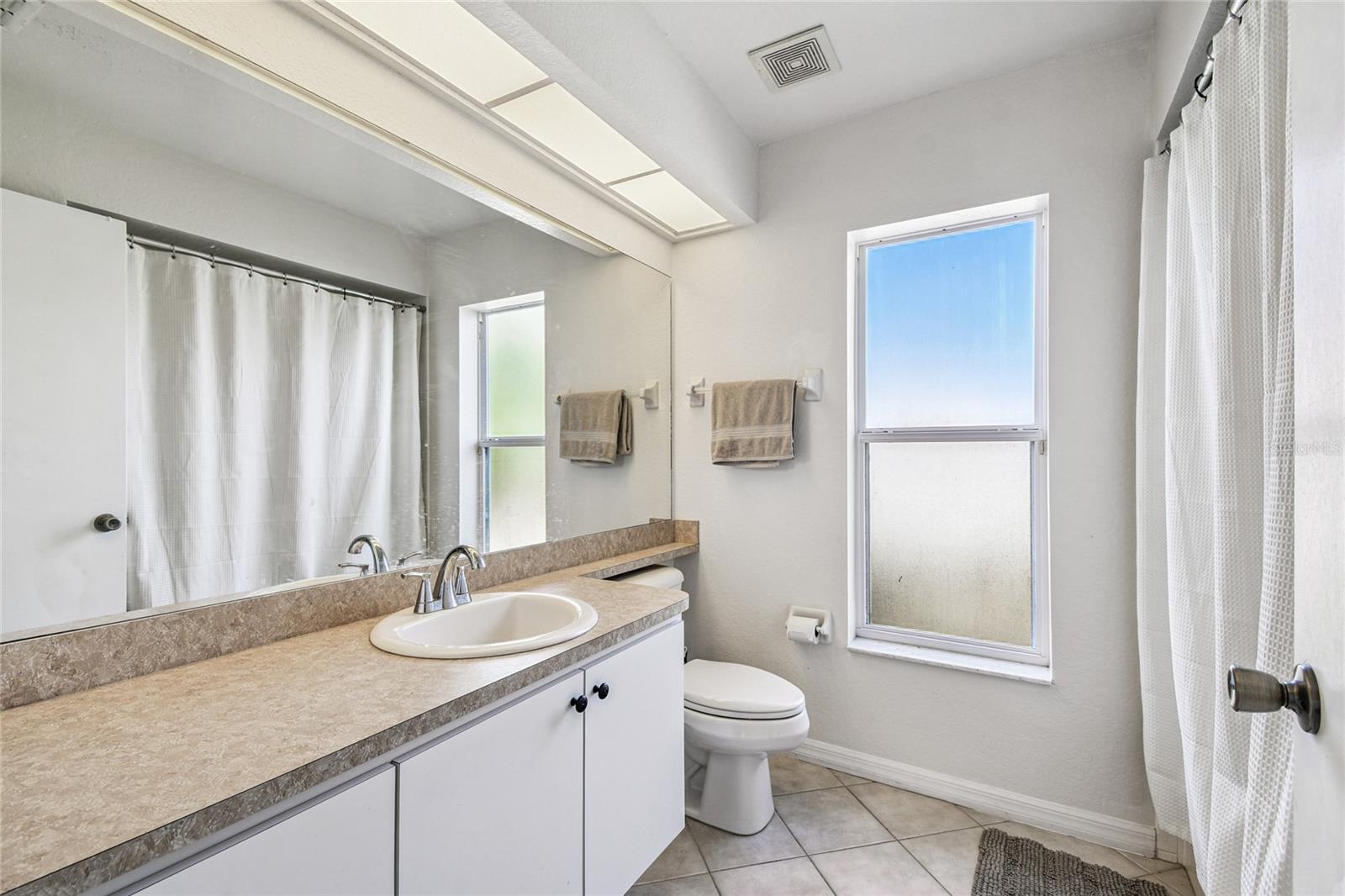 Listing photo id 26 for 4563 Bayridge Court