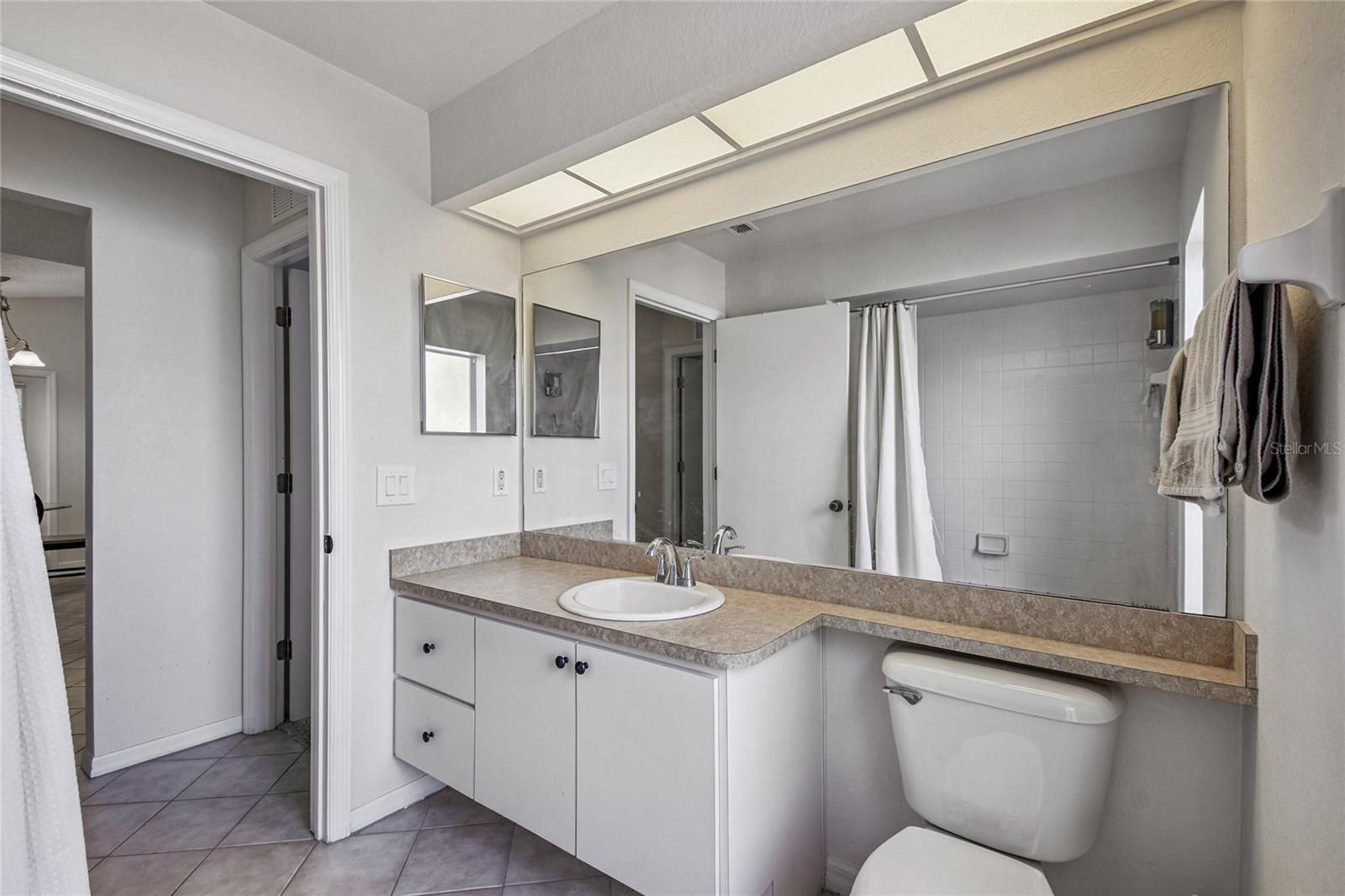 Listing photo id 27 for 4563 Bayridge Court