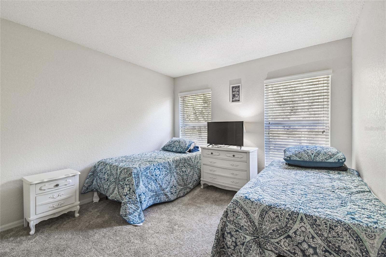 Listing photo id 28 for 4563 Bayridge Court