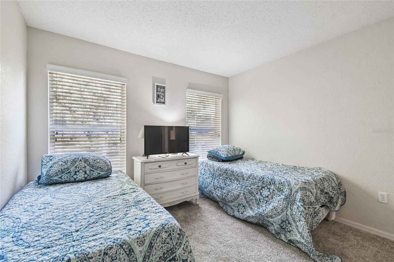 Listing photo id 29 for 4563 Bayridge Court