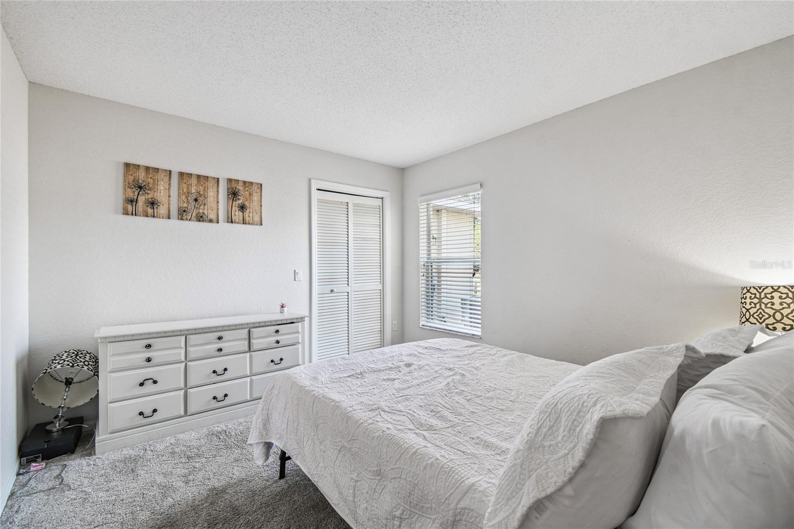 Listing photo id 31 for 4563 Bayridge Court