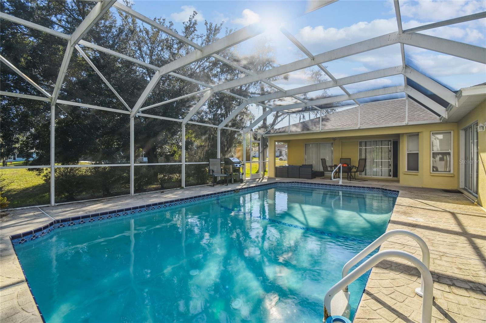 Listing photo id 36 for 4563 Bayridge Court