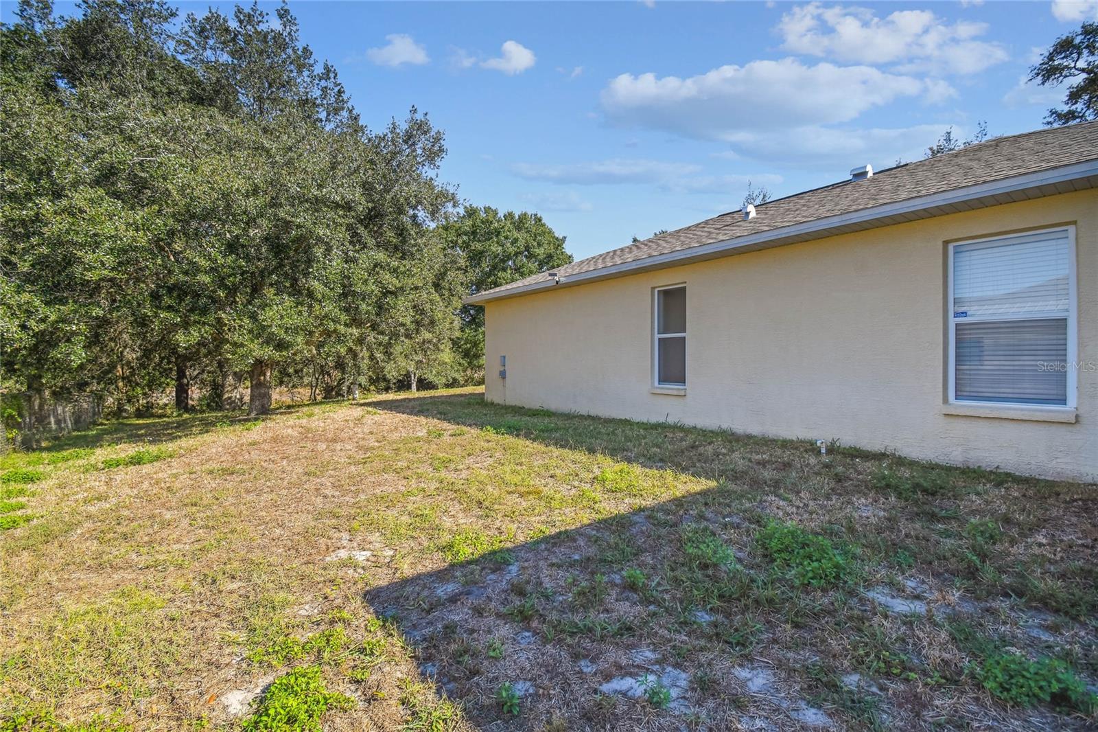 Listing photo id 48 for 4563 Bayridge Court