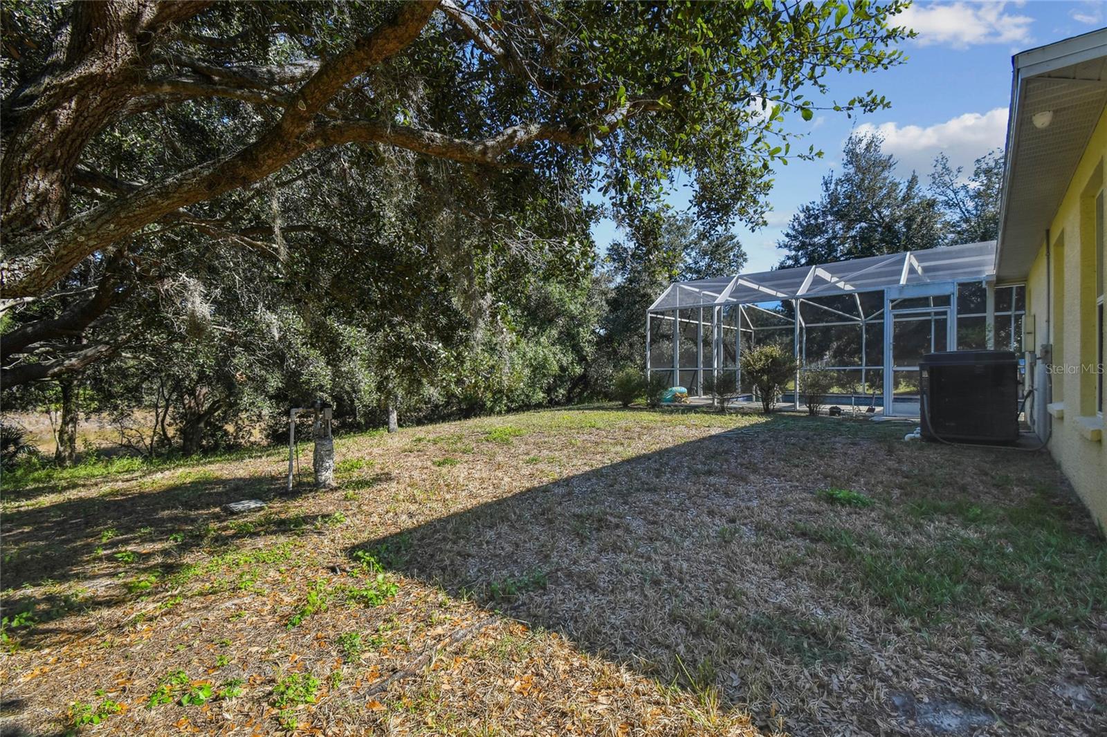 Listing photo id 49 for 4563 Bayridge Court