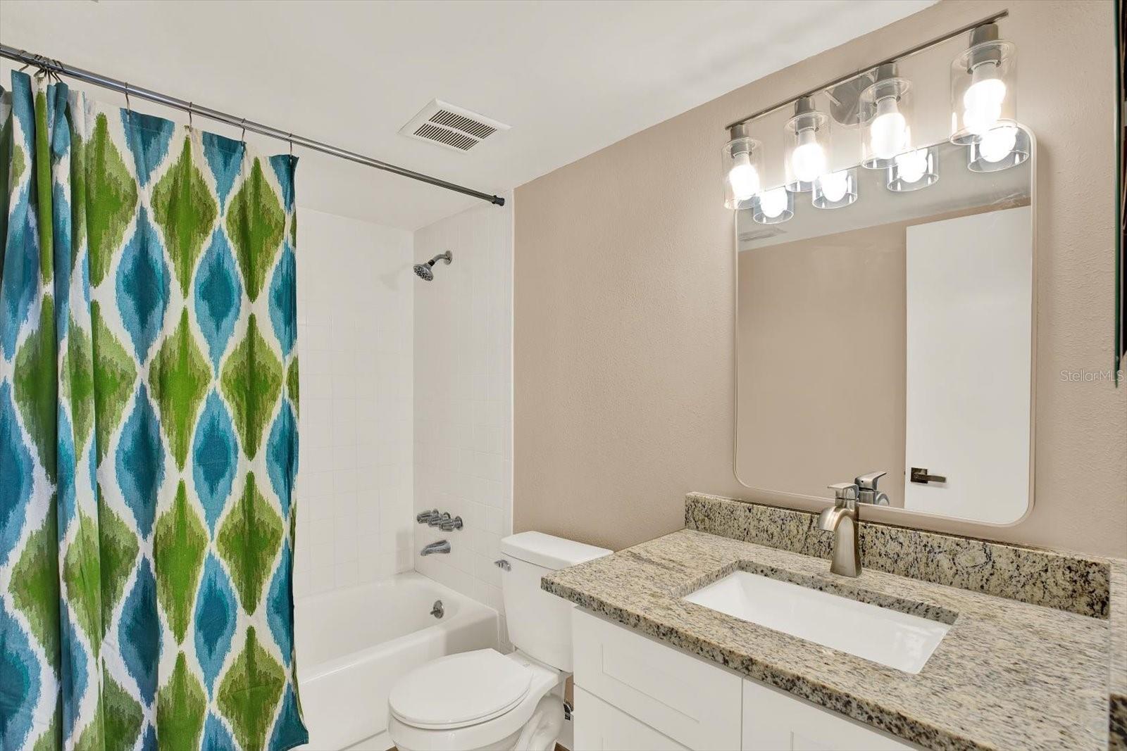 Image 13 of 35 For 18304 Gulf Boulevard 311