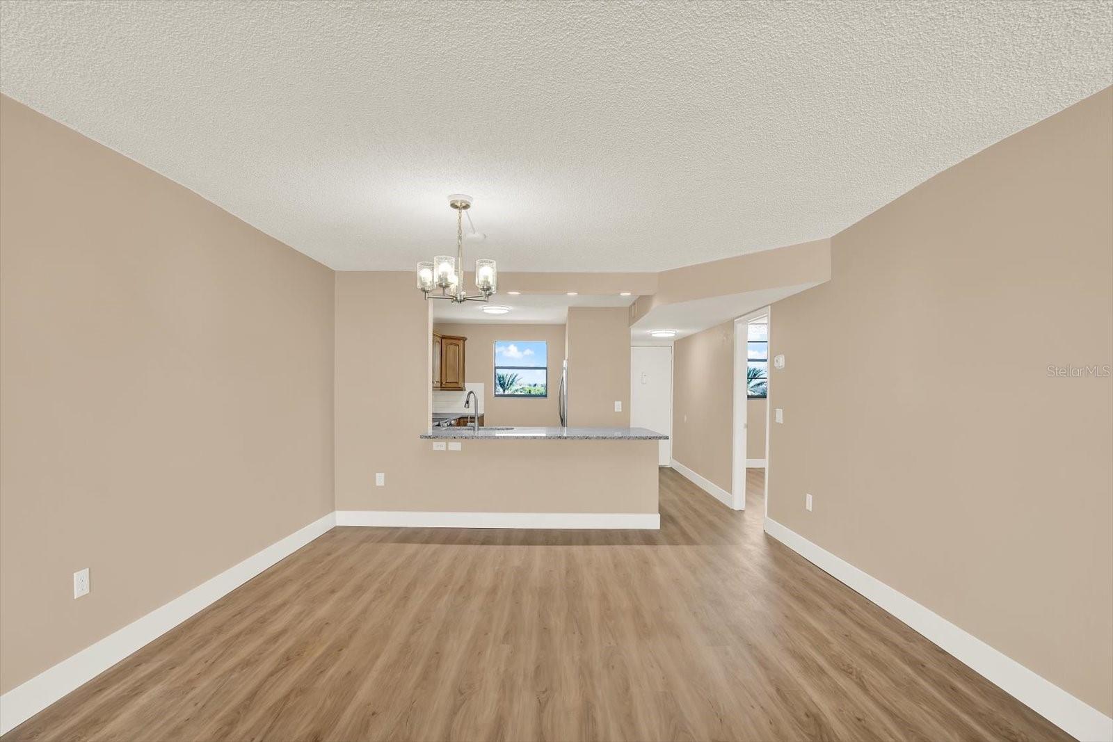 Image 4 of 35 For 18304 Gulf Boulevard 311