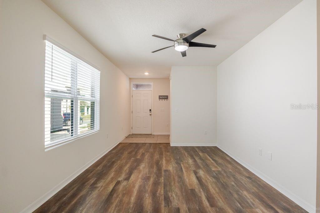 Image 13 of 40 For 10945 Trailing Vine Drive