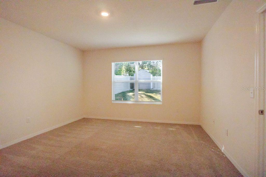 Image 21 of 40 For 10945 Trailing Vine Drive