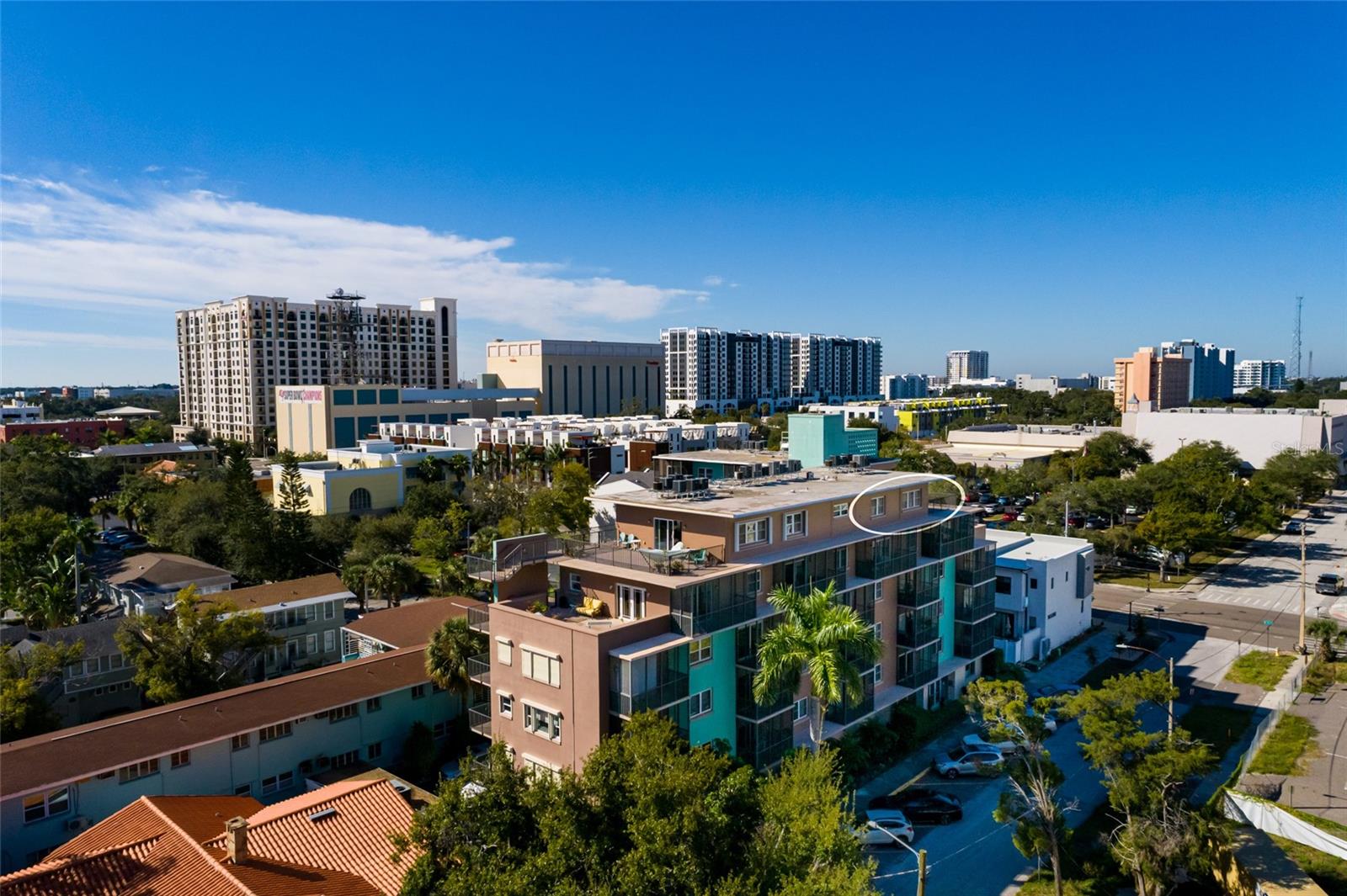 Image 2 of 32 For 750 Burlington Avenue N 5b