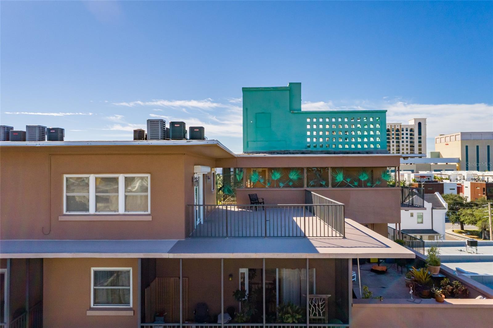 Image 6 of 32 For 750 Burlington Avenue N 5b