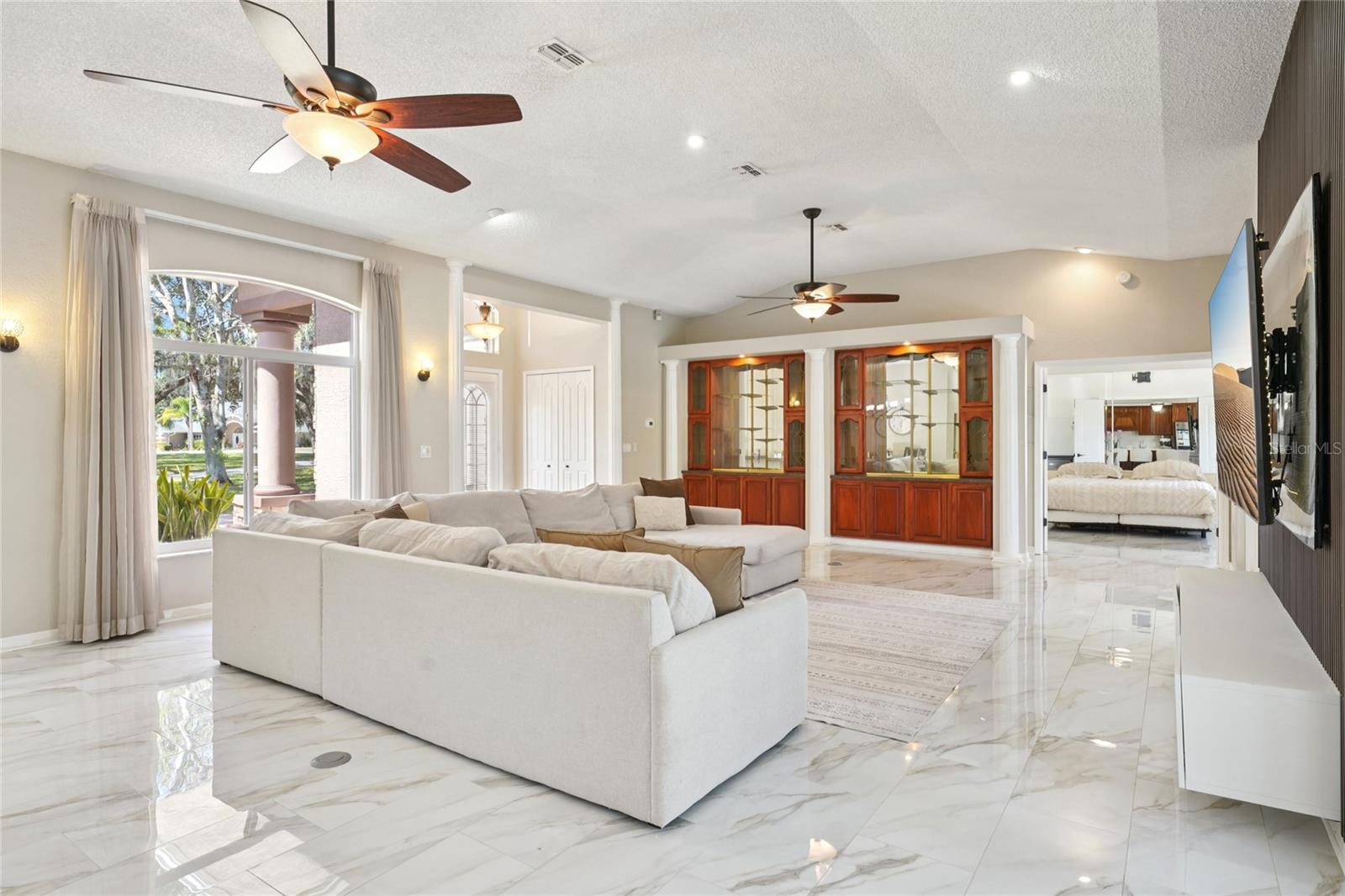 Image 12 of 100 For 321 Cressida Circle