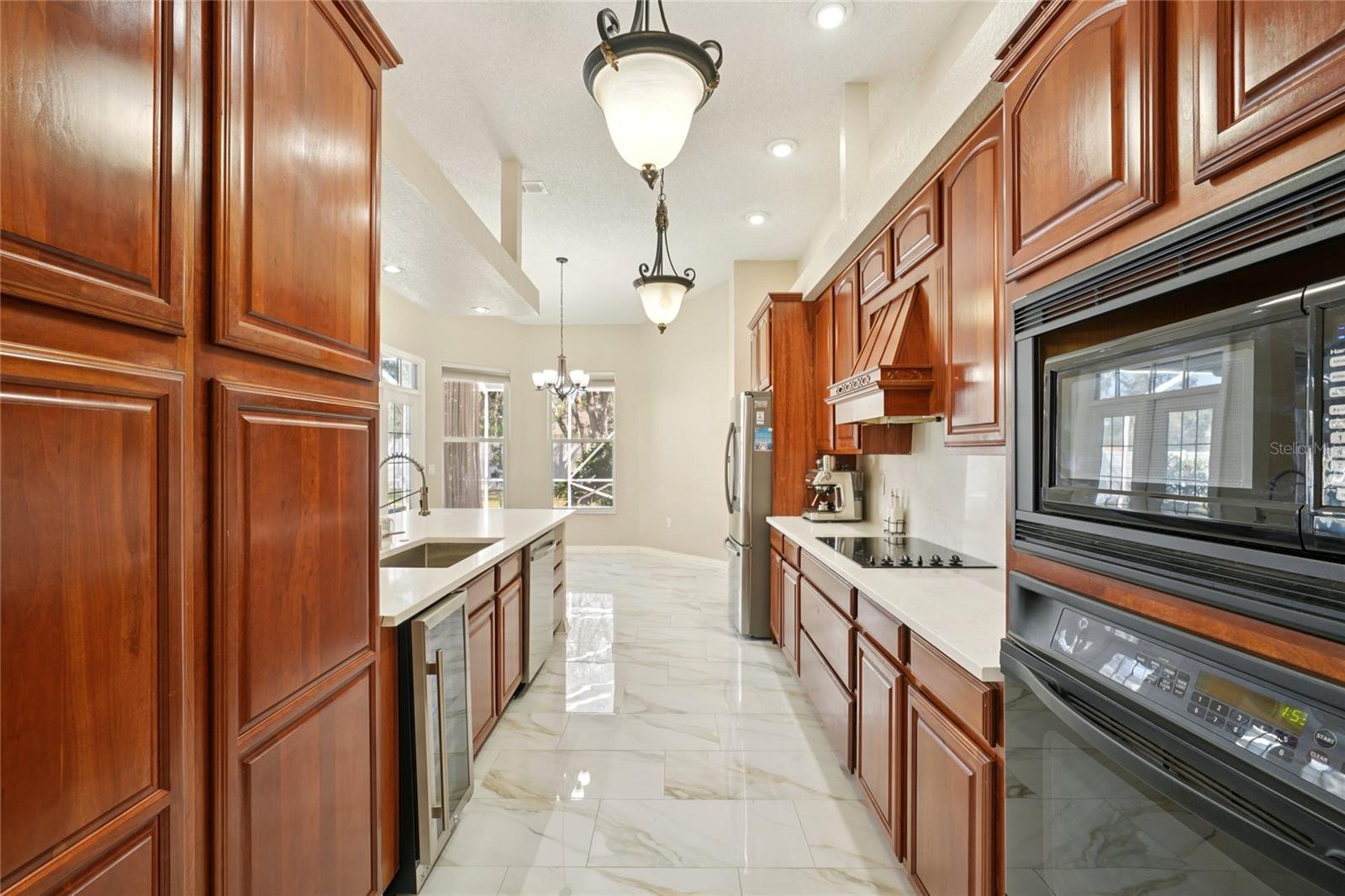 Image 17 of 100 For 321 Cressida Circle