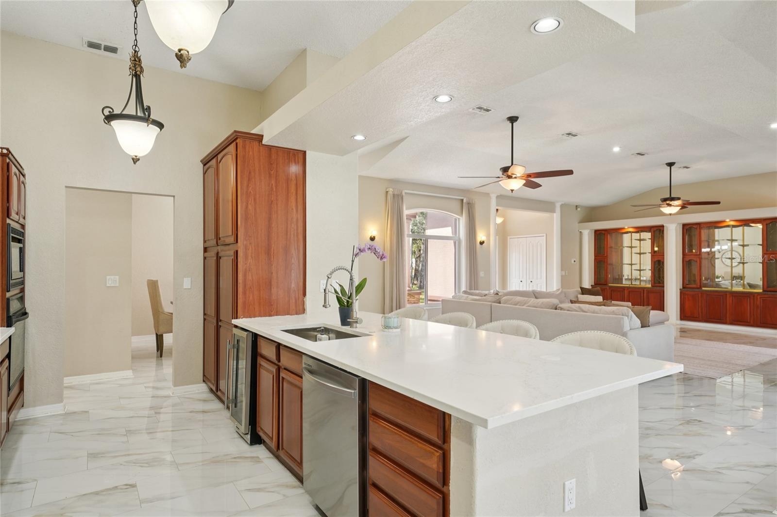 Image 18 of 100 For 321 Cressida Circle